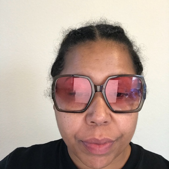 Fashion shades - Picture 2 of 2